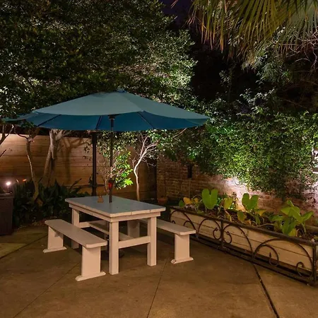 4 Bedroom - Sleeps 8! Best Location Next To Bourbon Street! New Orleans Exterior photo