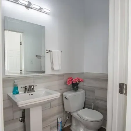 4 Bedroom - Sleeps 8! Best Location Next To Bourbon Street! New Orleans Exterior photo