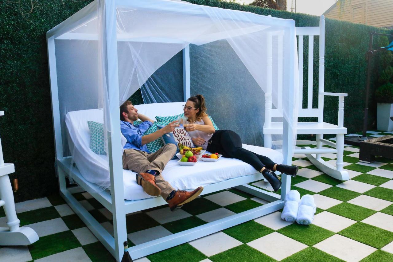 Villa 4 Bedroom - Sleeps 8! Location Next To Bourbon Street!