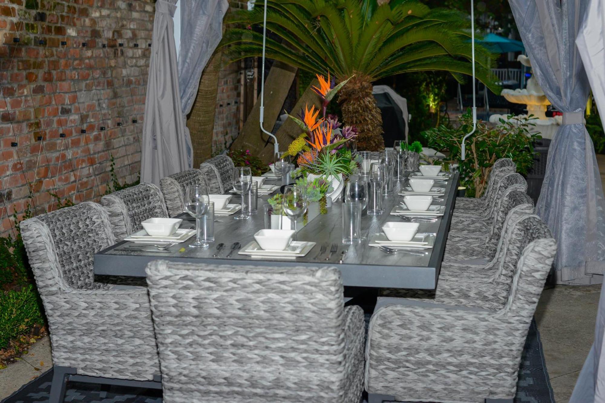 4 Bedroom - Sleeps 8! Location Next To Bourbon Street!