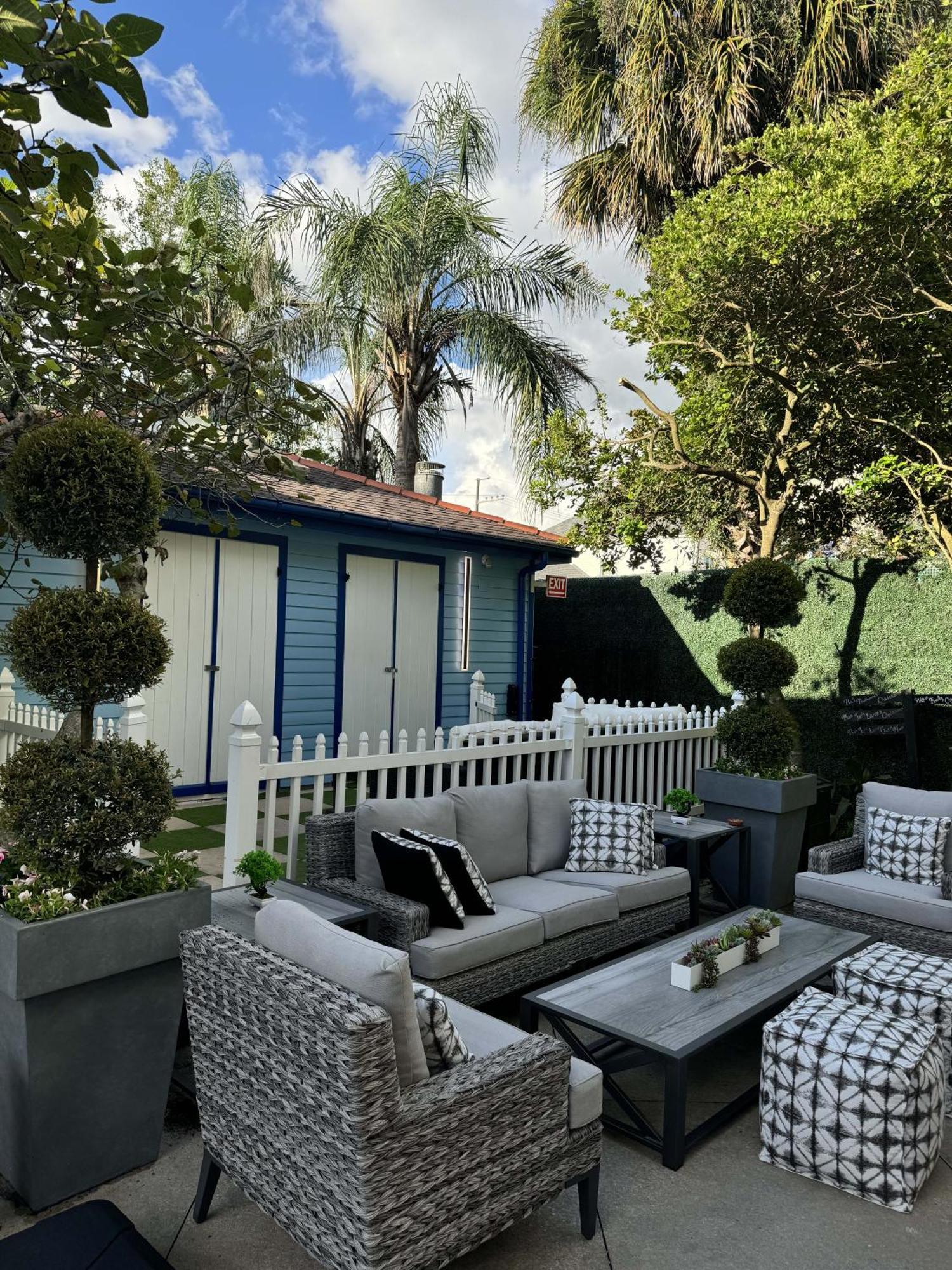 4 Bedroom - Sleeps 8! Location Next To Bourbon Street! Villa New Orleans