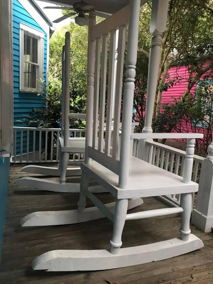 4 Bedroom - Sleeps 8! Location Next To Bourbon Street! Villa *