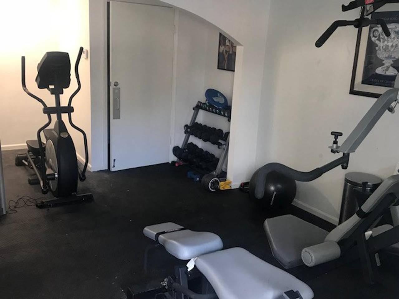 4 Bedroom - Sleeps 8! Location Next To Bourbon Street! Villa New Orleans