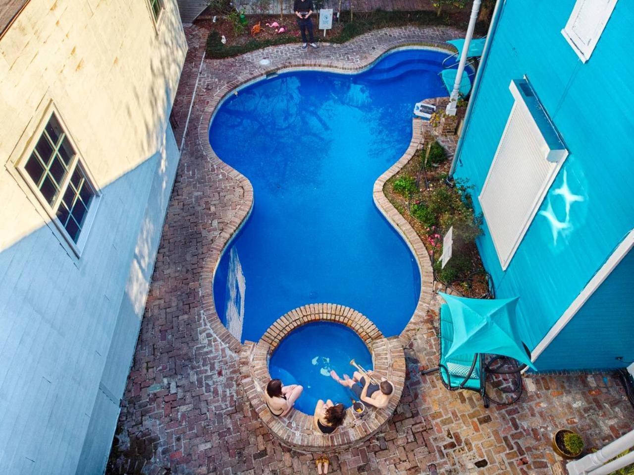 Villa 4 Bedroom - Sleeps 8! Location Next To Bourbon Street! *